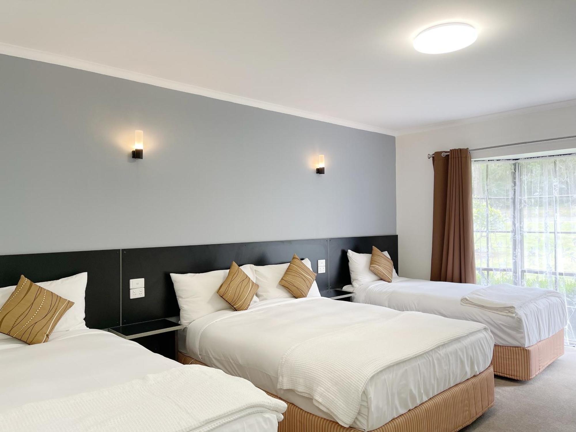 Golden Chain Country Plaza Motel הלס גאפ מראה חיצוני תמונה
