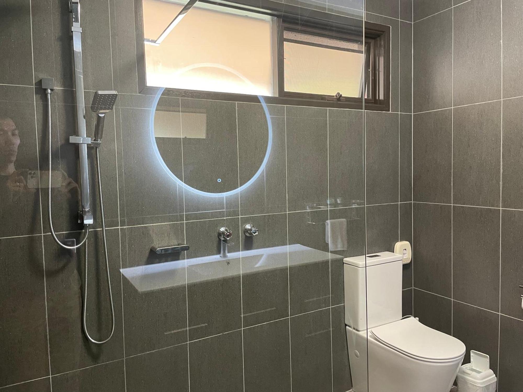 Golden Chain Country Plaza Motel הלס גאפ מראה חיצוני תמונה