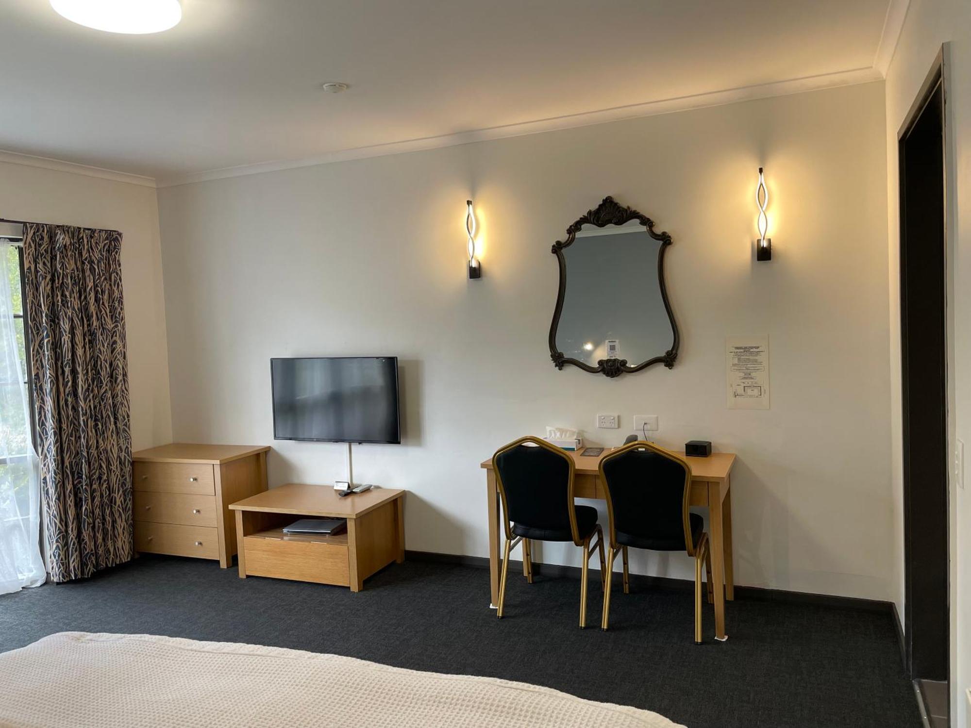 Golden Chain Country Plaza Motel הלס גאפ מראה חיצוני תמונה