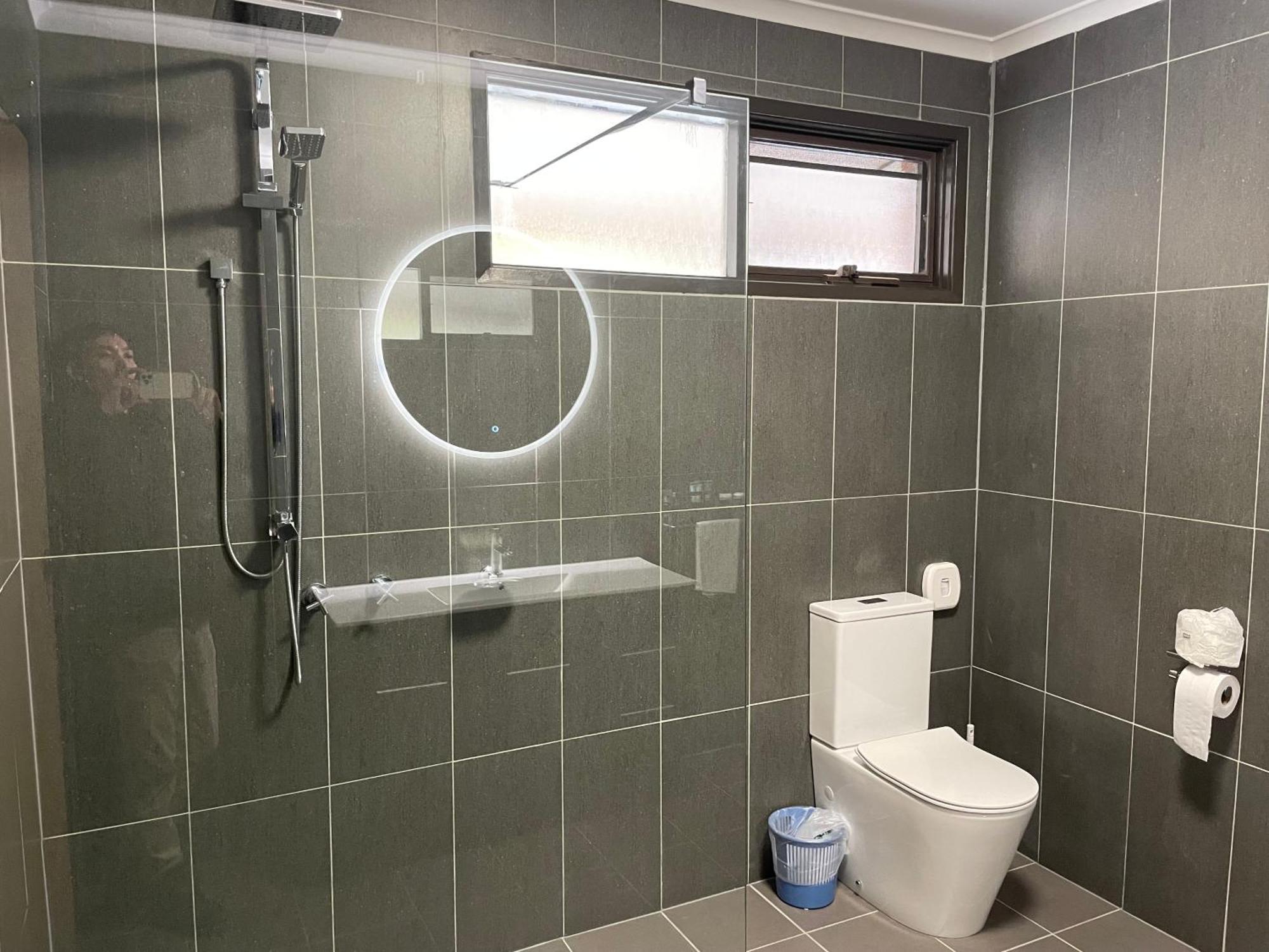 Golden Chain Country Plaza Motel הלס גאפ מראה חיצוני תמונה